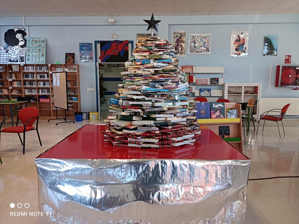 Árbore de Nadal da Biblioteca 2021