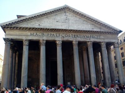Esterior do Pantheon
Fachada do Pantheon...

