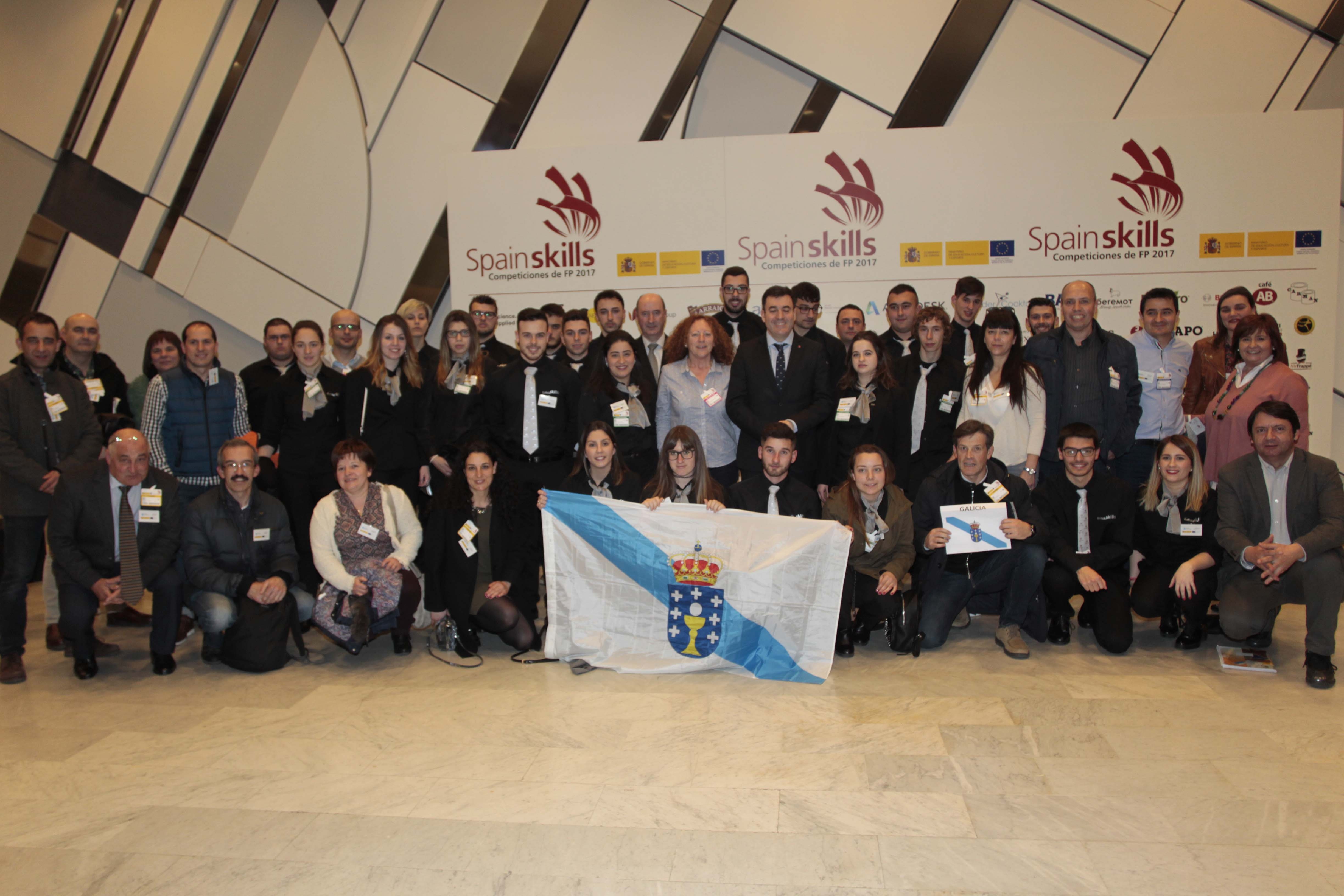 Os representantes de Galicia no Spainskills 2017 co conselleiro Román Rodríguez