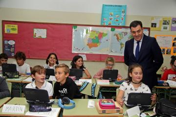 O curso escolar comezou con normalidade para os preto de 198.000 alumnos de infantil e primaria en Galicia