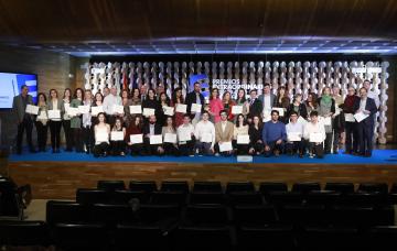 40 alumnas y alumnos de bachillerato y grado superior de FP, galardonados con los premios extraordinarios a los mejores expedientes académicos 