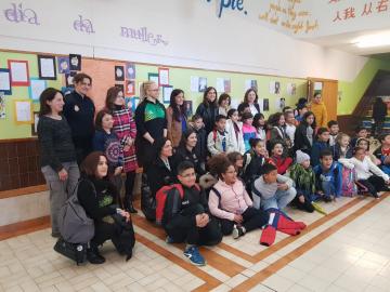Carmen Pomar participa nun taller interactivo sobre os estereotipos de xénero que organiza o CEIP Paradai (Lugo) con motivo do Día da Muller
