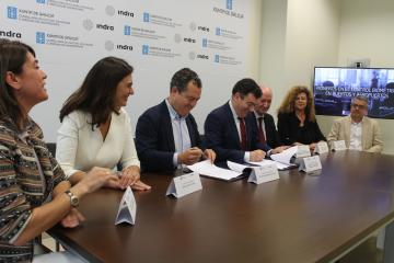 Educación y la empresa Indra sellan un acuerdo sobre FP Dual que incrementa la oferta formativa en el área tecnológico en A Coruña