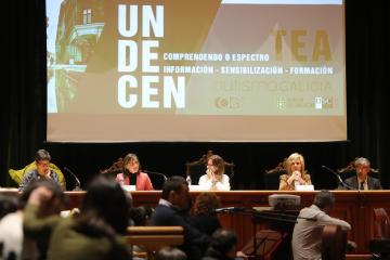 Carmen Pomar participa en la presentación del proyecto "Uno de cien: comprendiendo el espectro" impulsado por la Federación Autismo Galicia