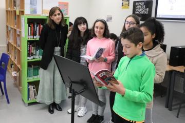 A conselleira de Educación sinala a importancia dos clubs de lectura para a dinamización deste hábito na comunidade educativa 